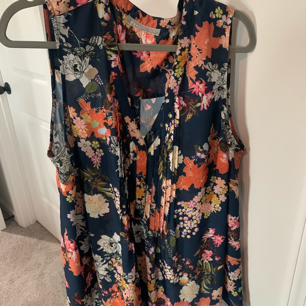 Sleeveless blouse